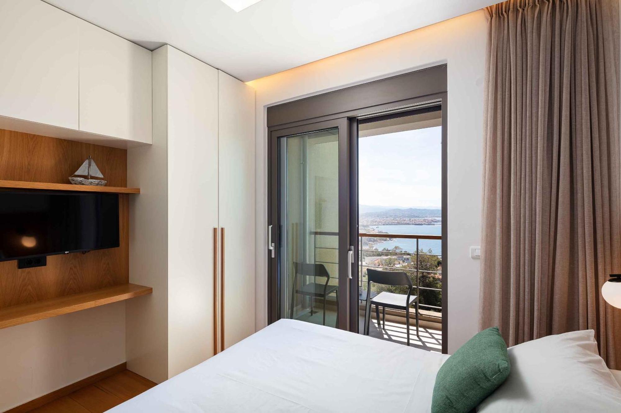 Omnia Luxury Villas - "Heated" Pools & Breathtaking Seaviews! 하니아 객실 사진
